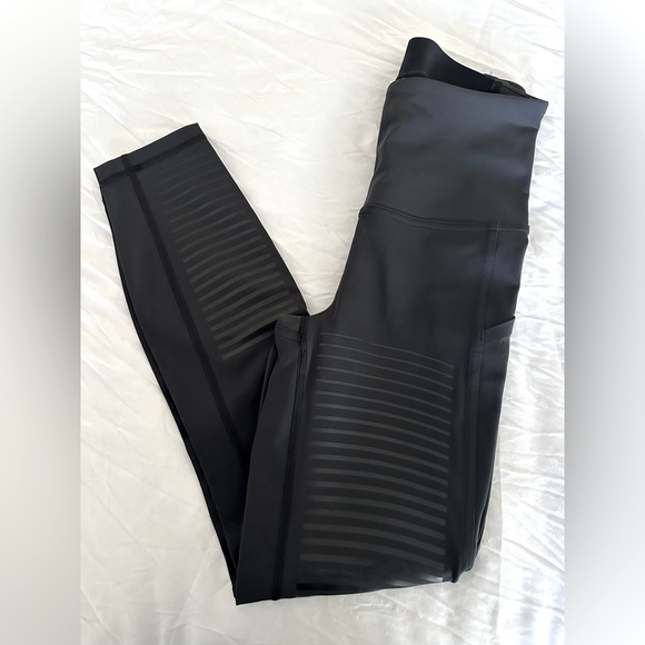 LULULEMON/Rogue Renegade Leggings SHR/4 - Picture 6 of 9